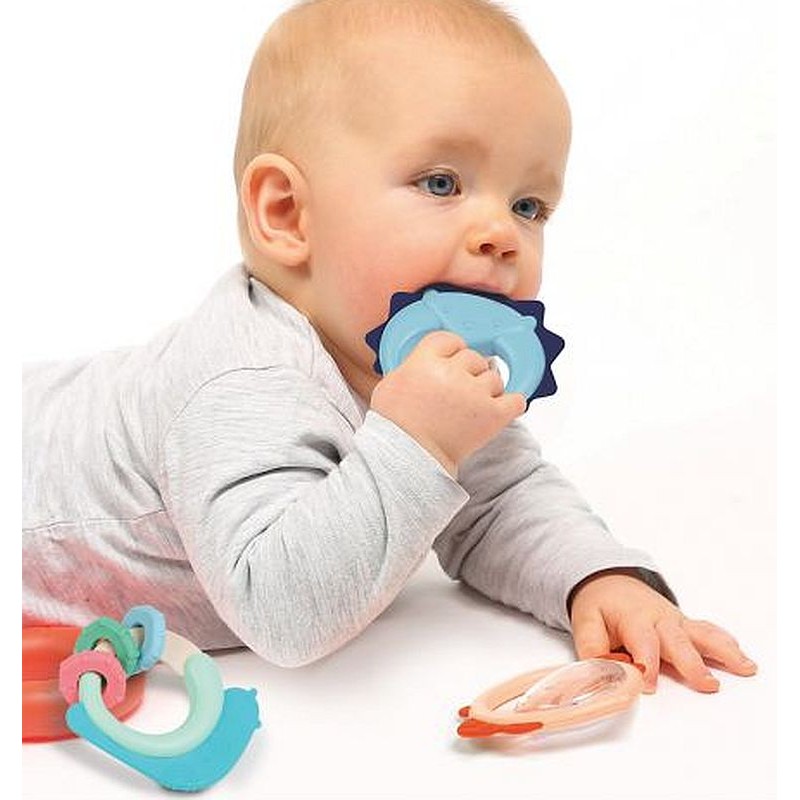 Lot de 3 hochets animaux rigolos, faciles ?� prendre en main gr?�ce ?� leur forme en anneau.